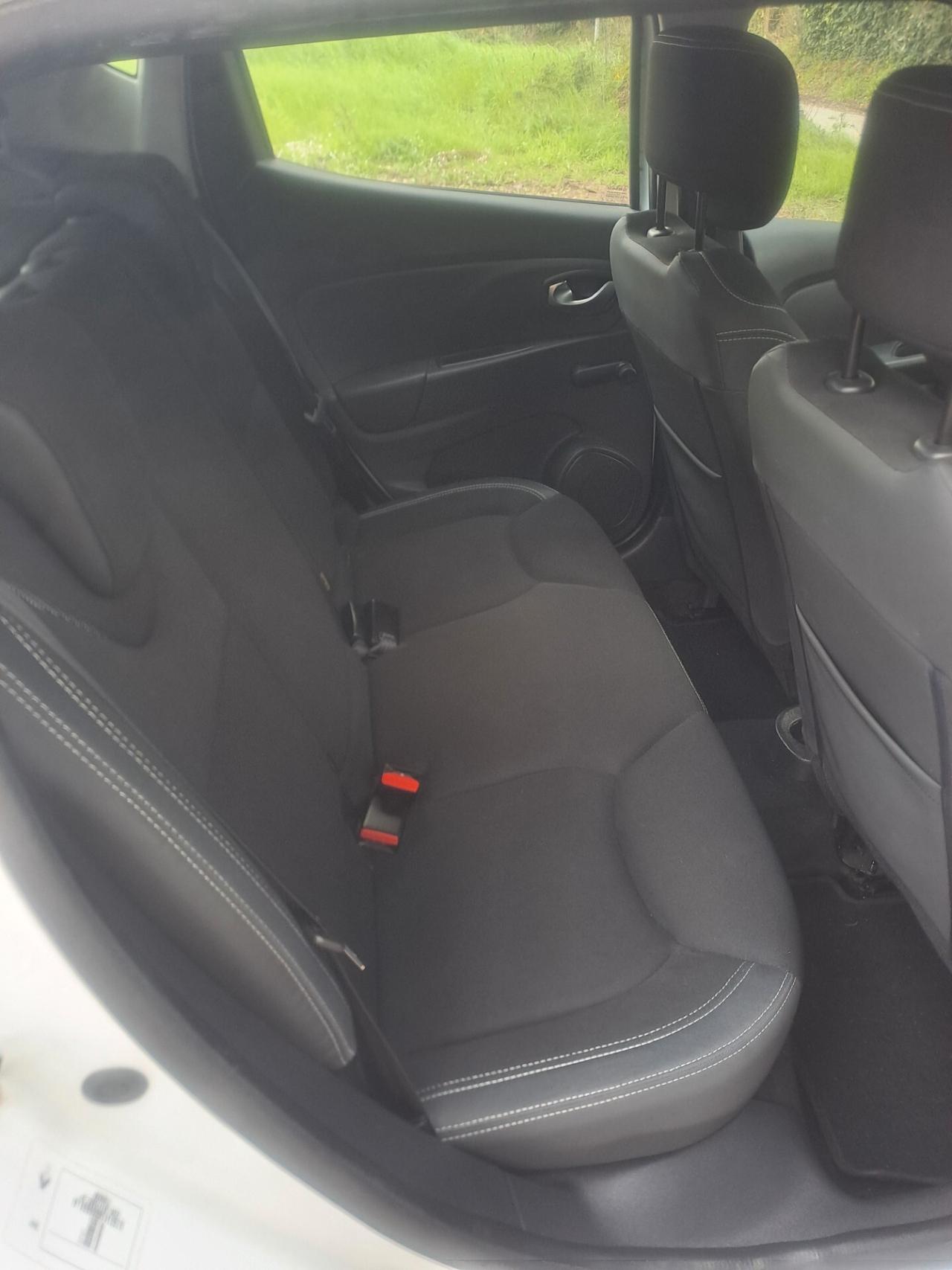 Renault Clio dCi 8V 90 CV StarteStop 5 porte Duel2