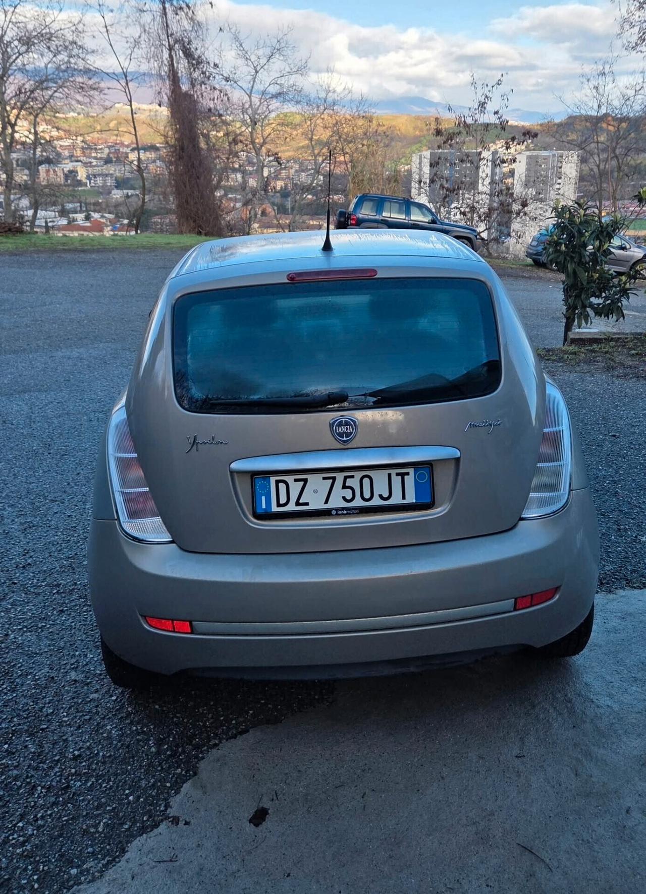 lancia Ypsilon 1.3 75cv MJT