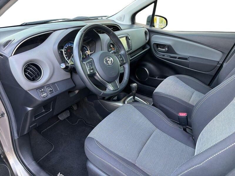 Toyota Yaris Yaris 5p 1.5h Active my16