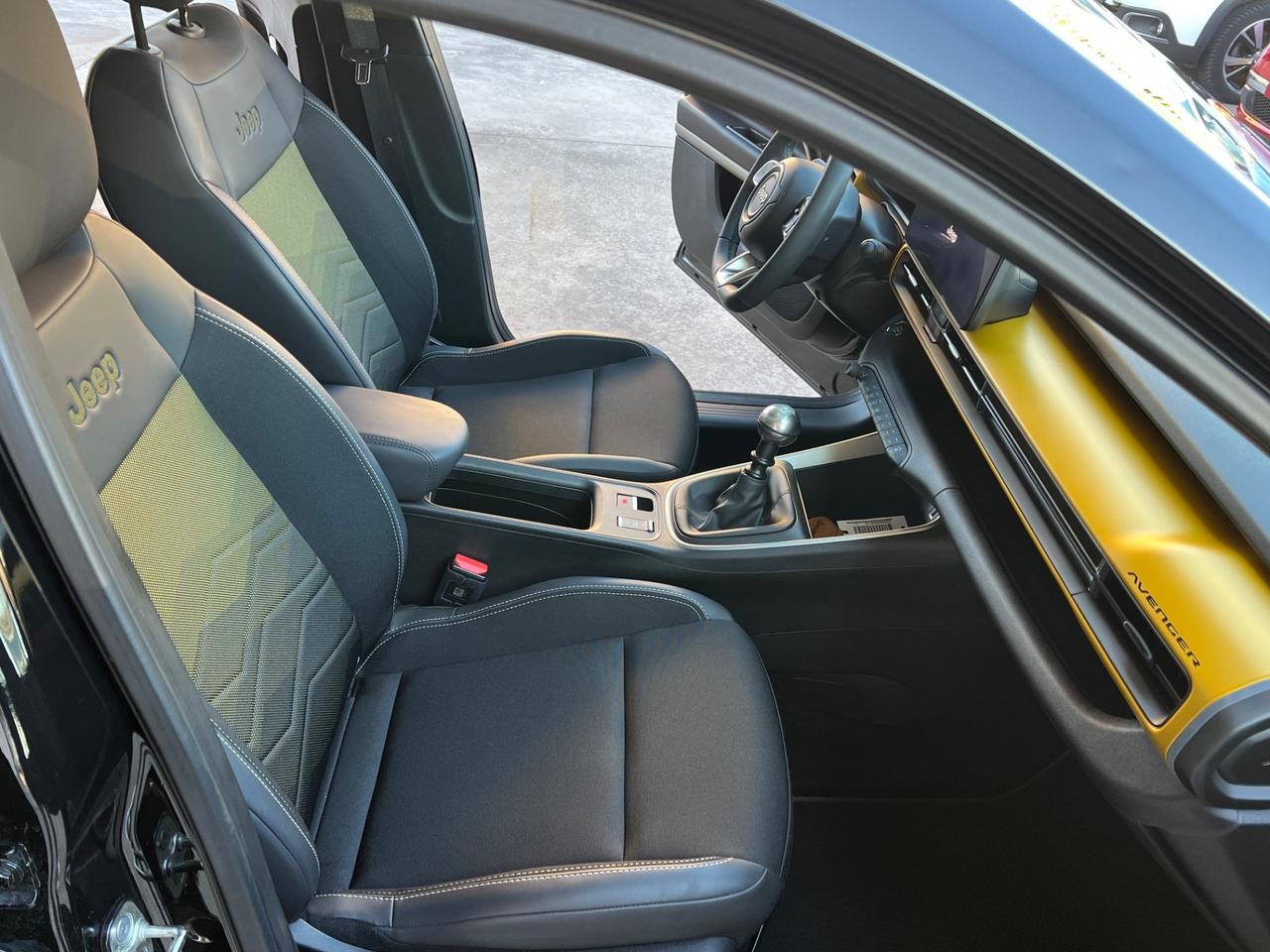 Jeep Avenger 1.2 Turbo 100 CV Summit