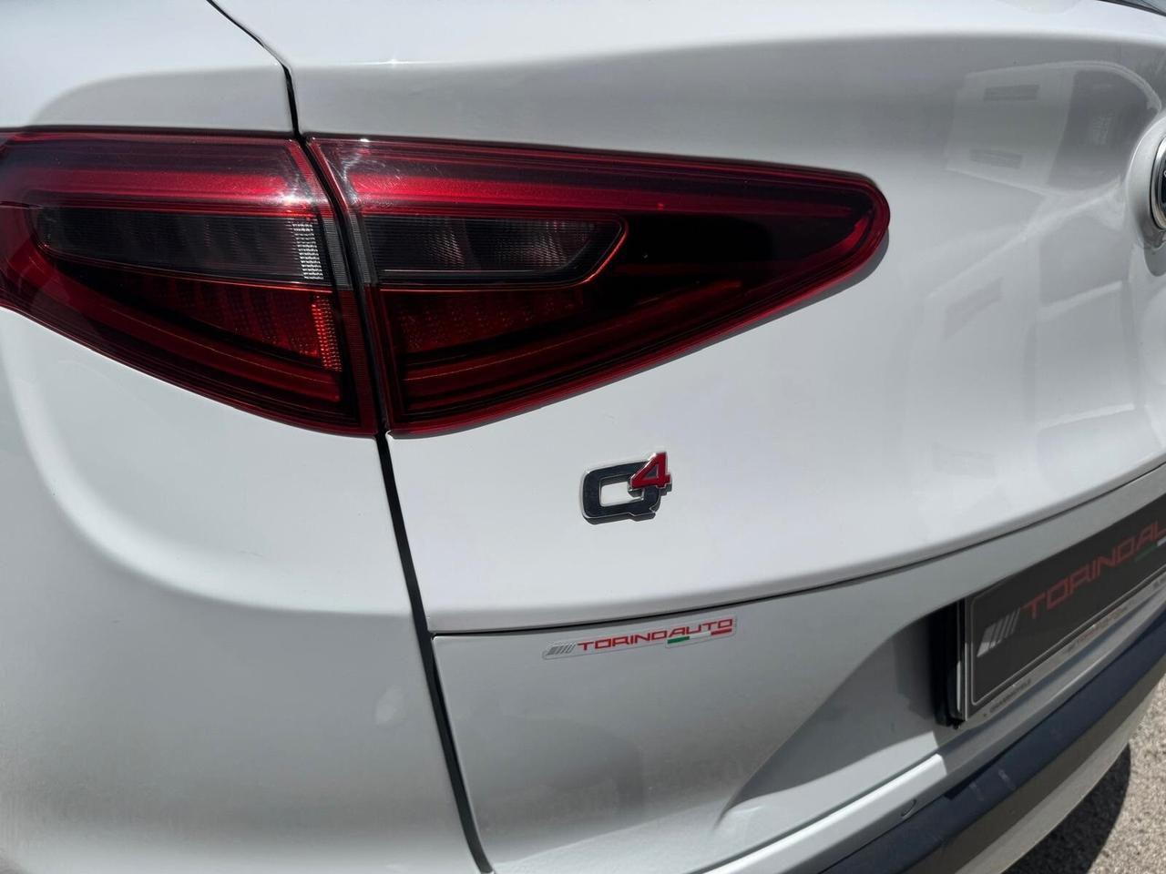 Alfa Romeo Stelvio 2.2 Turbodiesel 210 CV AT8 Q4 Super