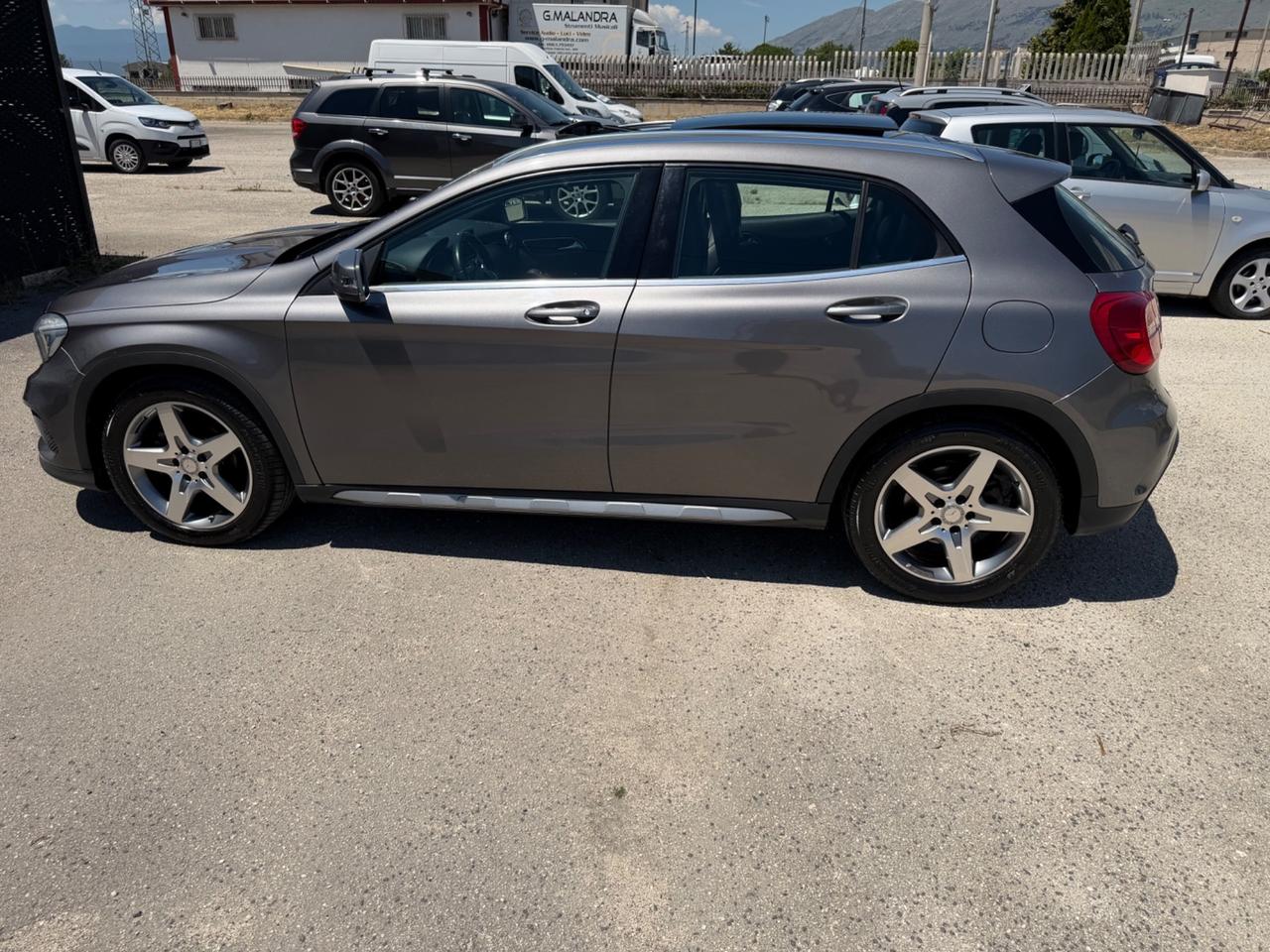 Mercedes-benz GLA 200 d Automatic Premium