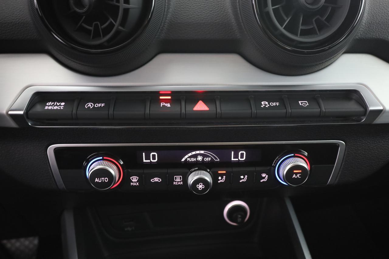 AUDI Q2 30 TDI S tronic Admired