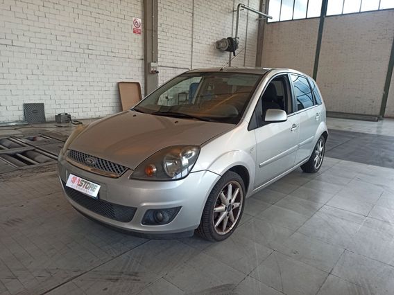 Ford Fiesta 1.2 16V 5p. Neopatentato