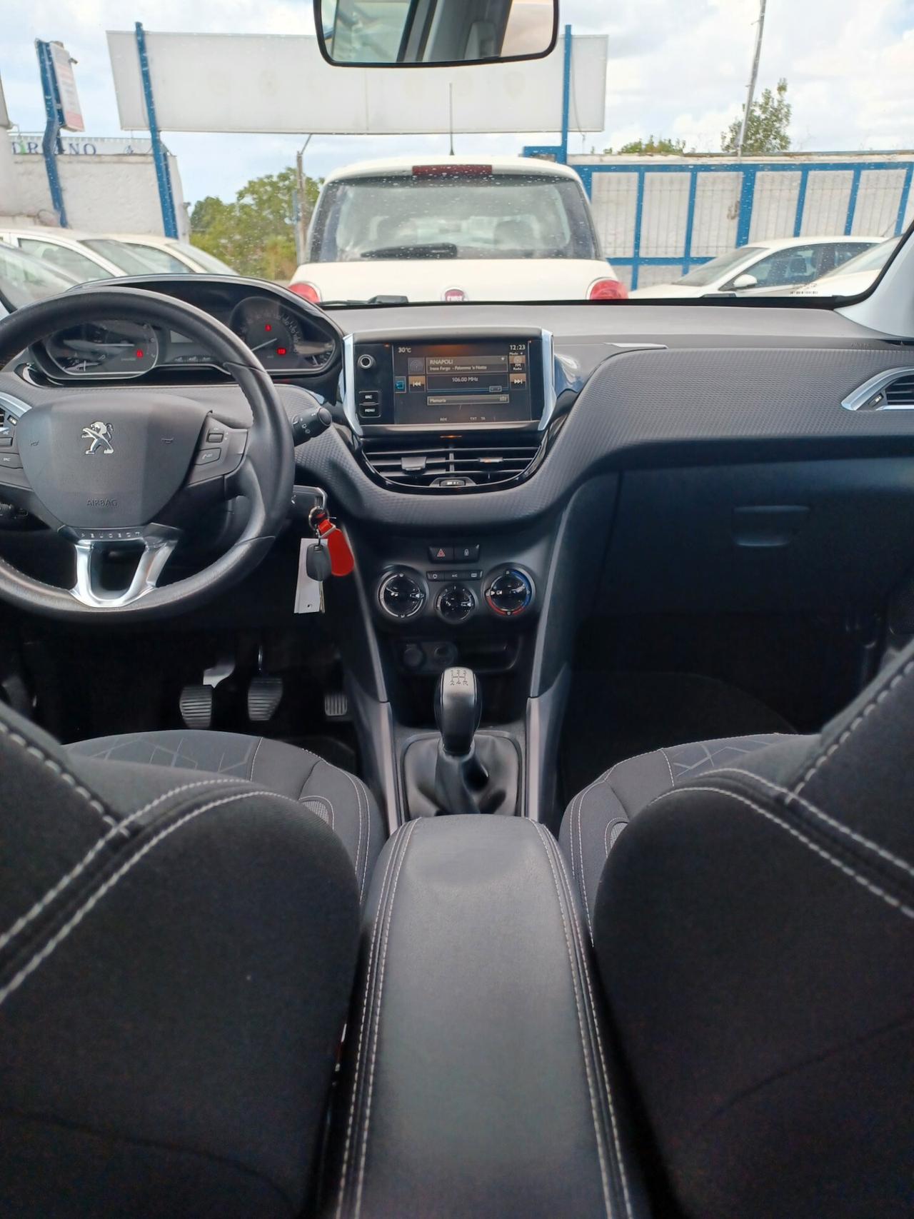 Peugeot 2008 1.2 Benzina Anno 2016 restyling