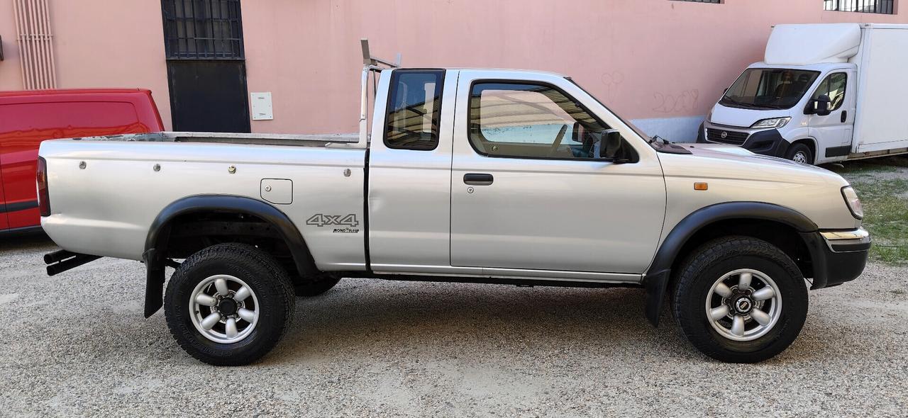 Nissan Navara 2.5 TD Pick Up