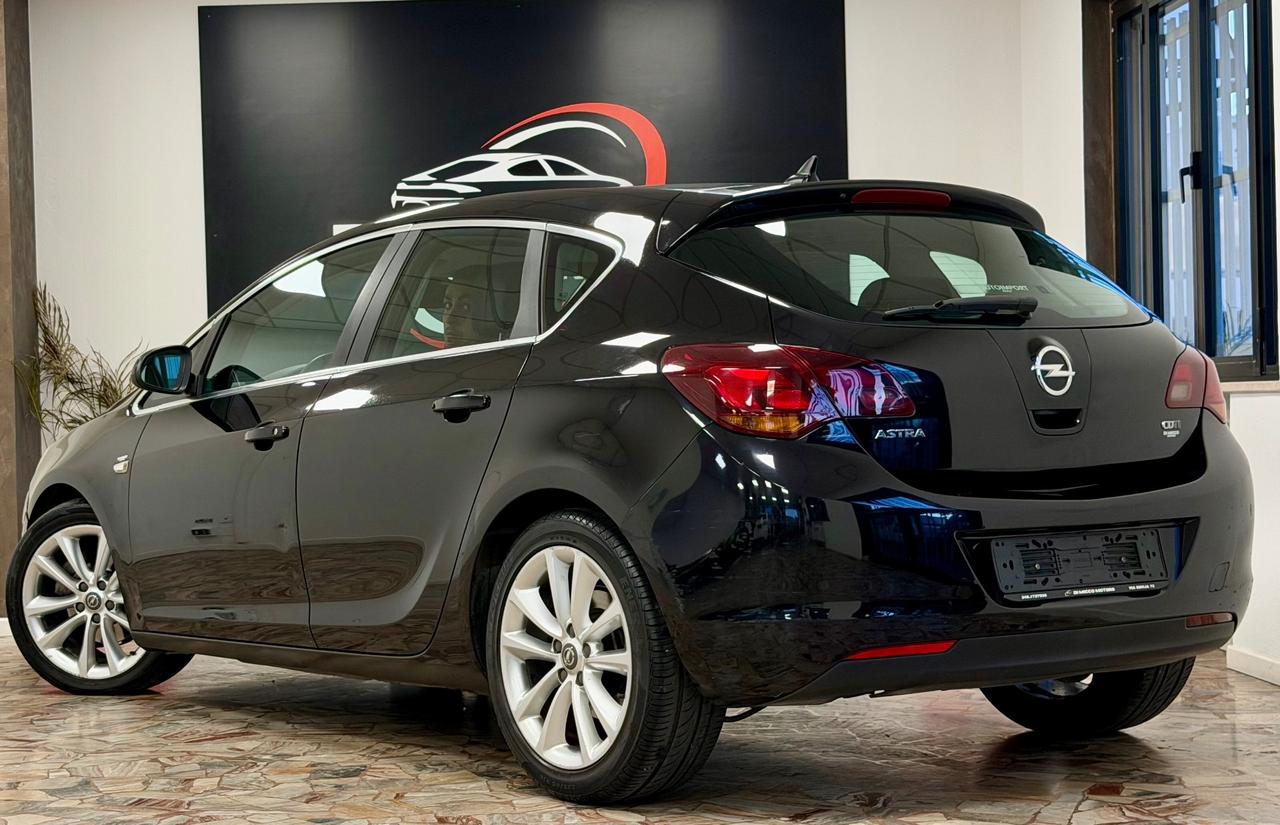 Opel Astra 1.7 CDTI 125CV 5 porte Cosmo