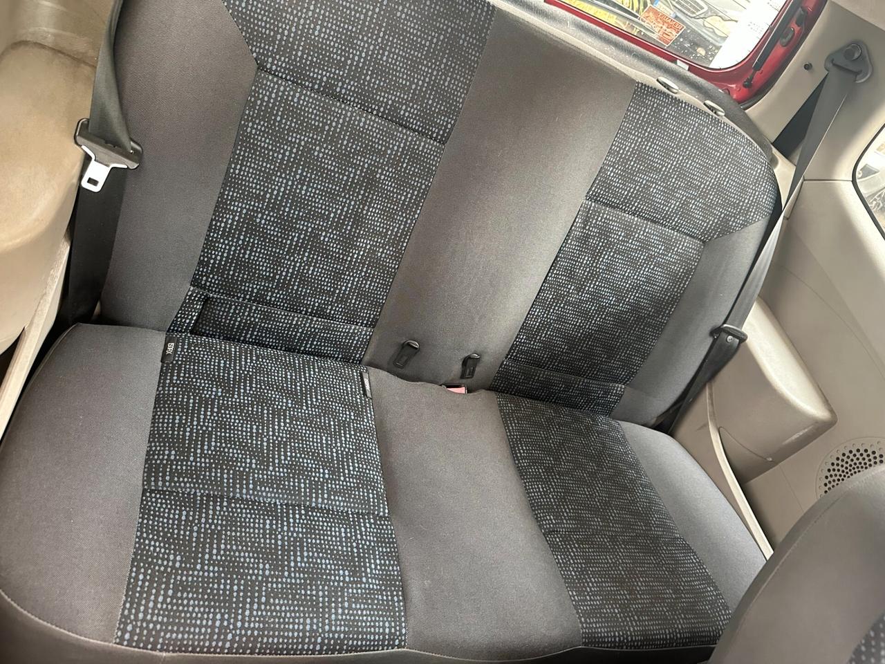 Renault Twingo 1.2 Benz, Euro 4, guidabile da neopat, buoni condi