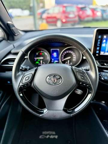 Toyota C-HR 1.8h Lounge 2wd e-cvt my18
