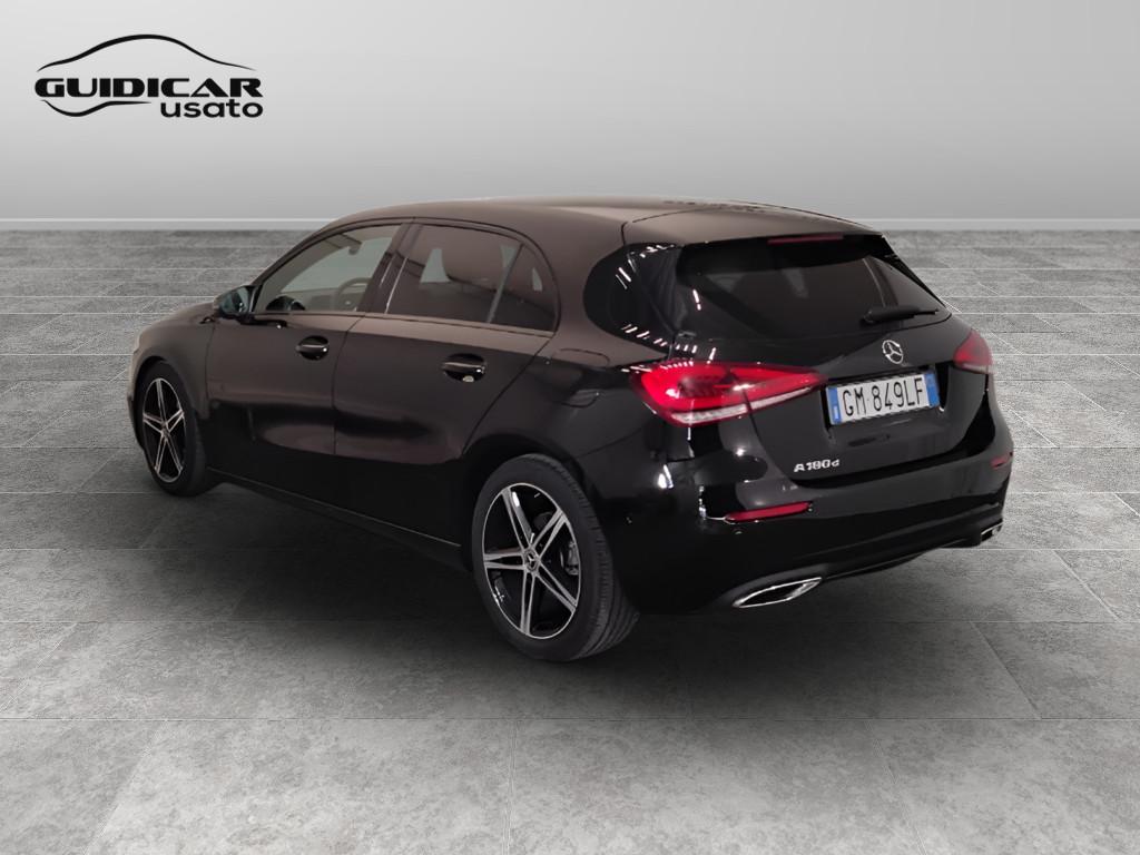 Mercedes-Benz Classe A - W177 2018 - A 180 d Sport Night edition Plus auto