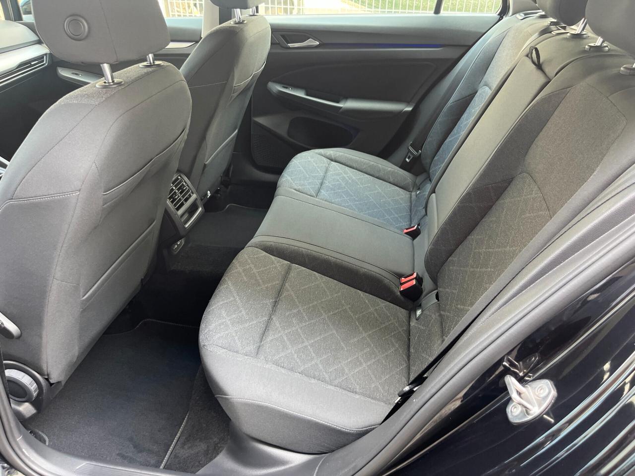 Volkswagen Golf SW 2.0 TDI 115 CV SCR