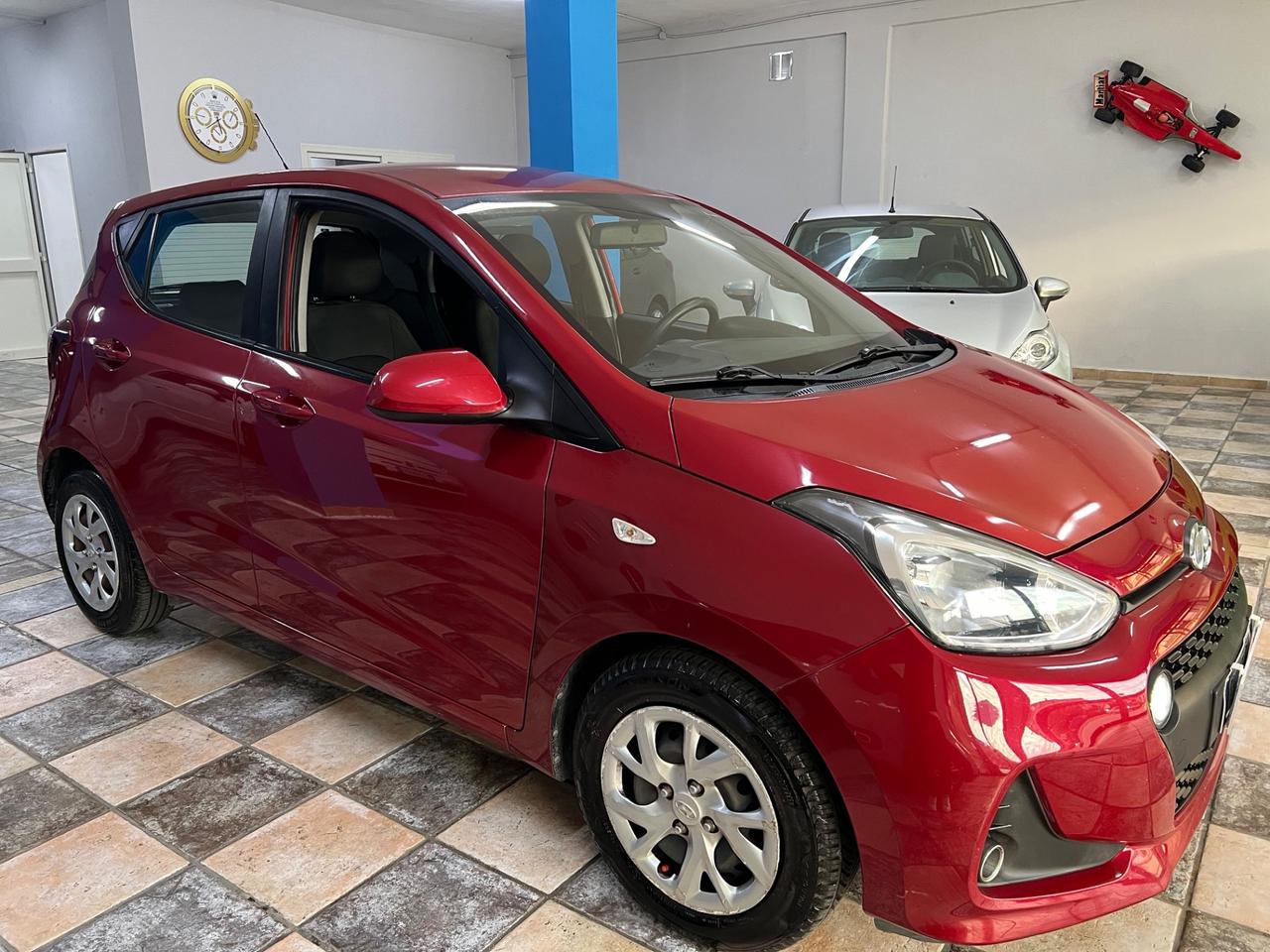 Hyundai i10 GPL CASA MADRE