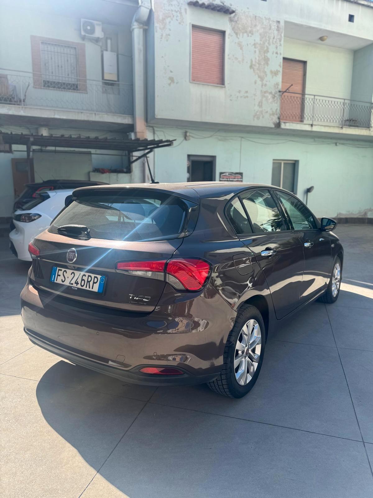 Fiat Tipo 1.6 Mjt S&S 5 porte Lounge