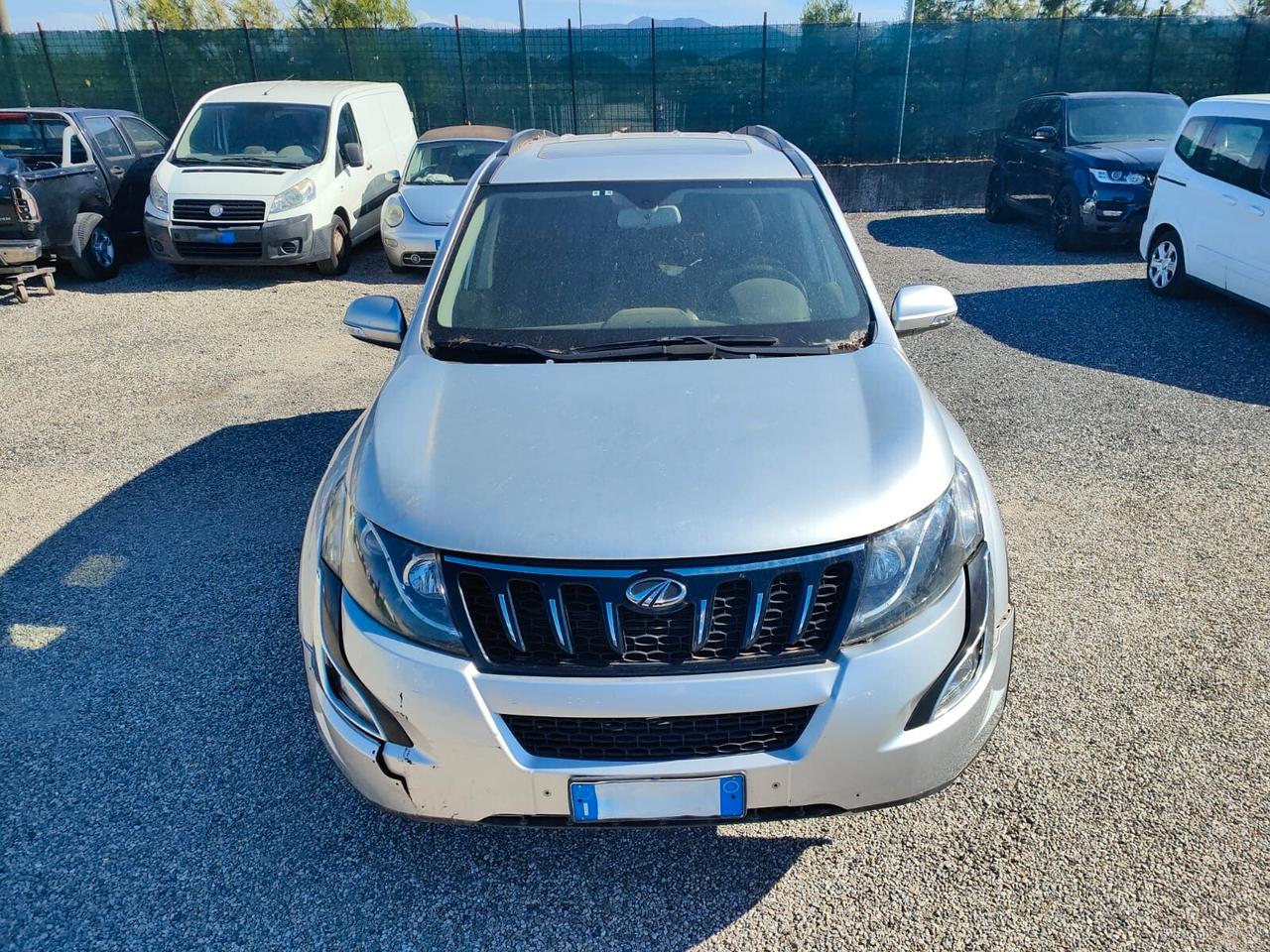 Mahindra XUV500 2.2 16V AWD W10