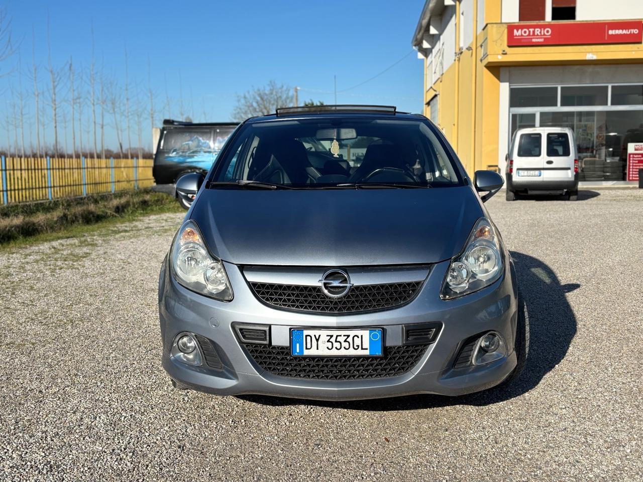 Opel Corsa 1.6 T 192CV 3 porte OPC