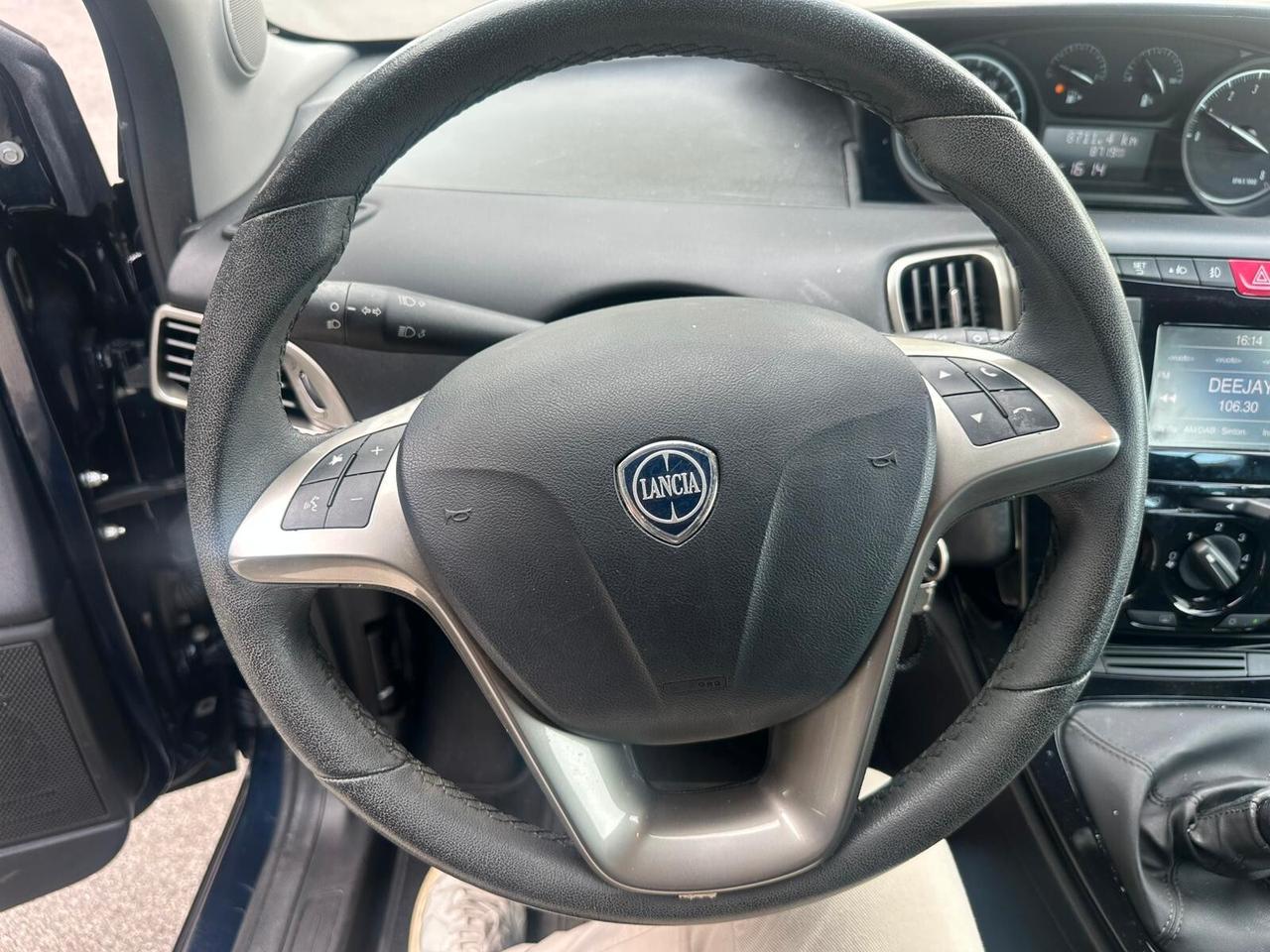 Lancia Ypsilon 1.0 FireFly 5 porte S&S Hybrid Ecochic Gold