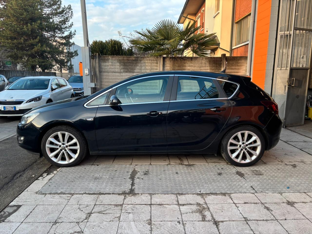 Opel Astra 1.4 Turbo 140CV 5 porte Cosmo GPL