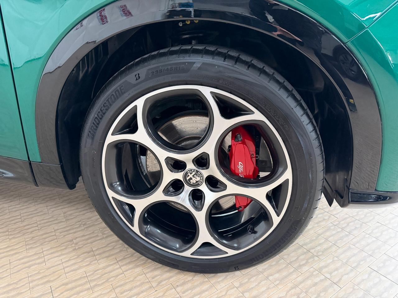 Alfa Romeo Tonale 1.6 diesel 130 CV TCT6 Veloce Verde Montreal