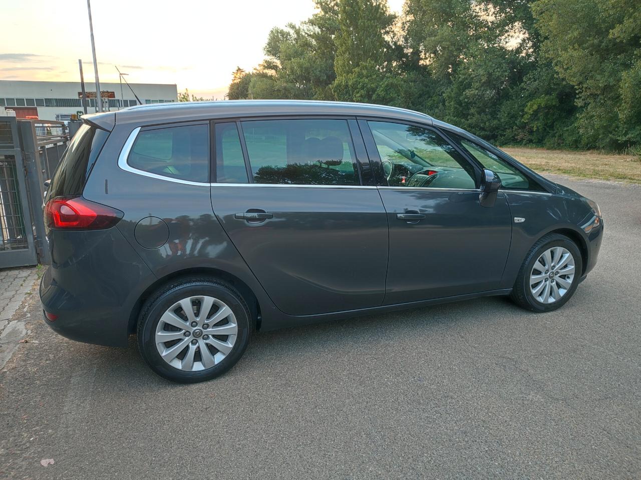 OPEL ZAFIRA 2014 1.6METANO COSMO 7POSTI NUOVA