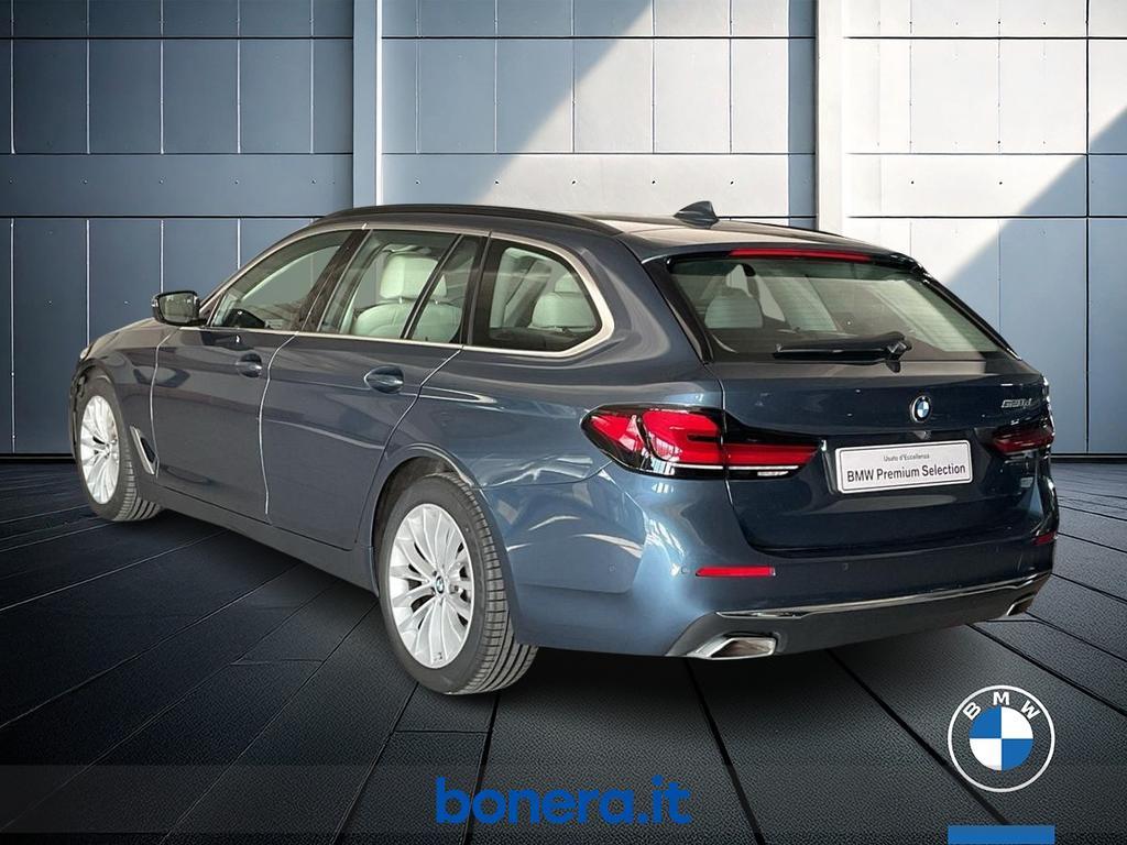 BMW Serie 5 Touring 520 d Mild Hybrid 48V Luxury Steptronic