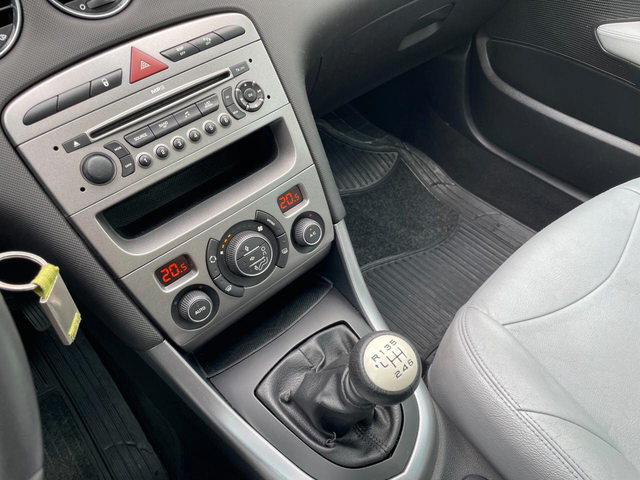 Peugeot 308 1.6 HDi 110CV SW Ciel Premium