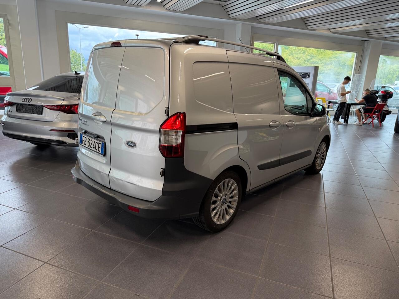 Ford Transit Courier 1.5 TDCi 75CV Van Entry