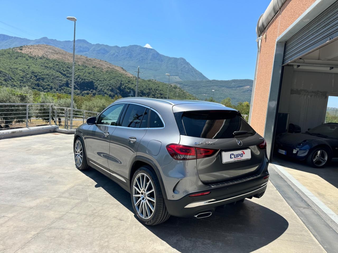 Mercedes-benz GLA 200 d Automatic 4Matic Premium