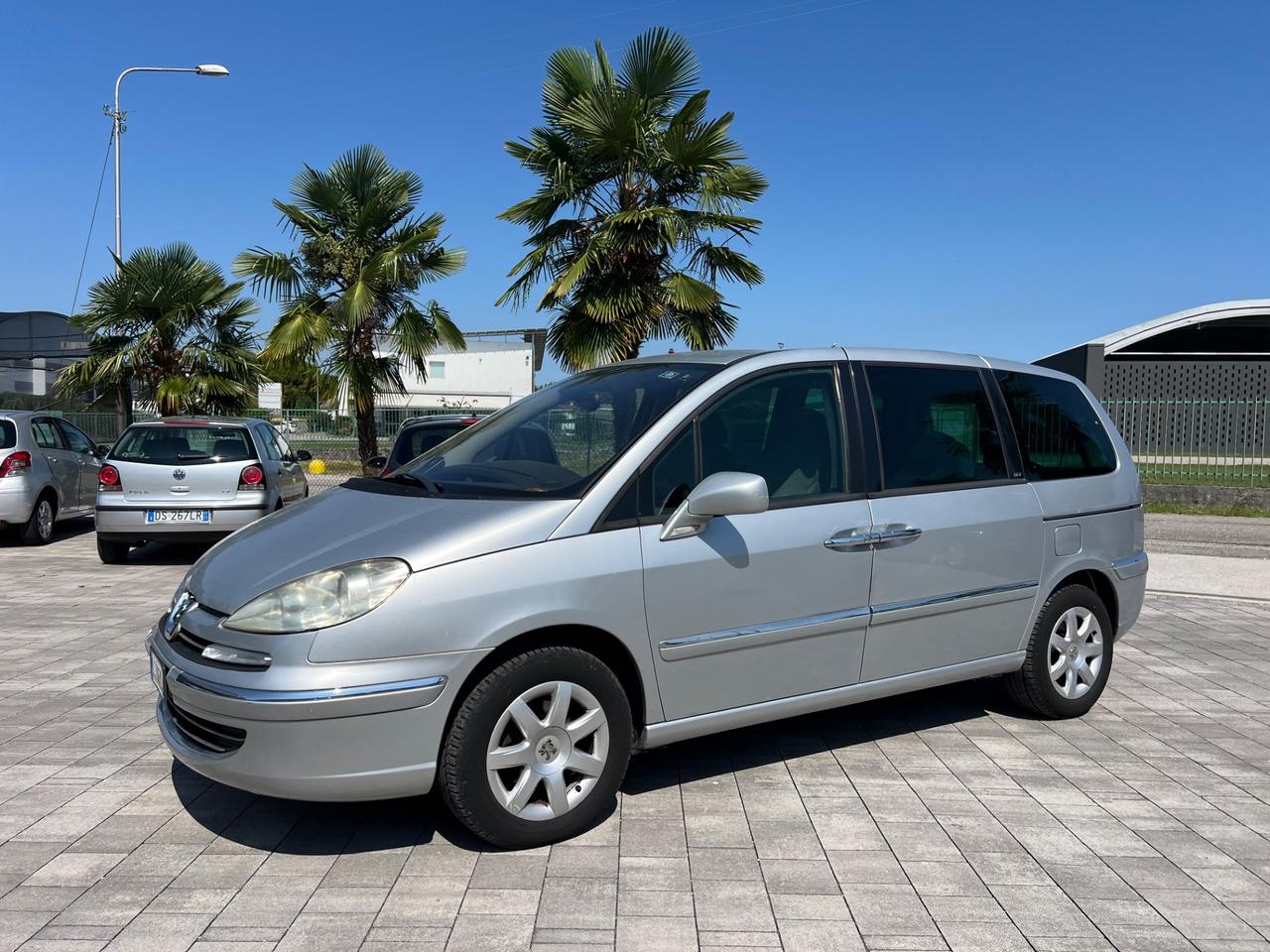 Peugeot 807 2.0 HDi FAP SR