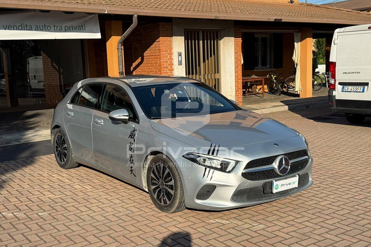 MERCEDES A 180 d Automatic Business