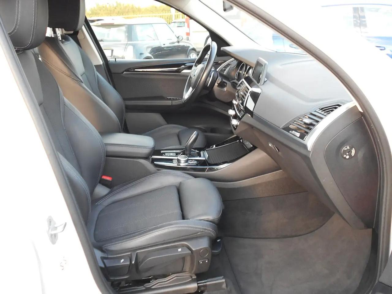 Bmw X3 xDrive20D 190CV C.Auto/Navi/Xenon