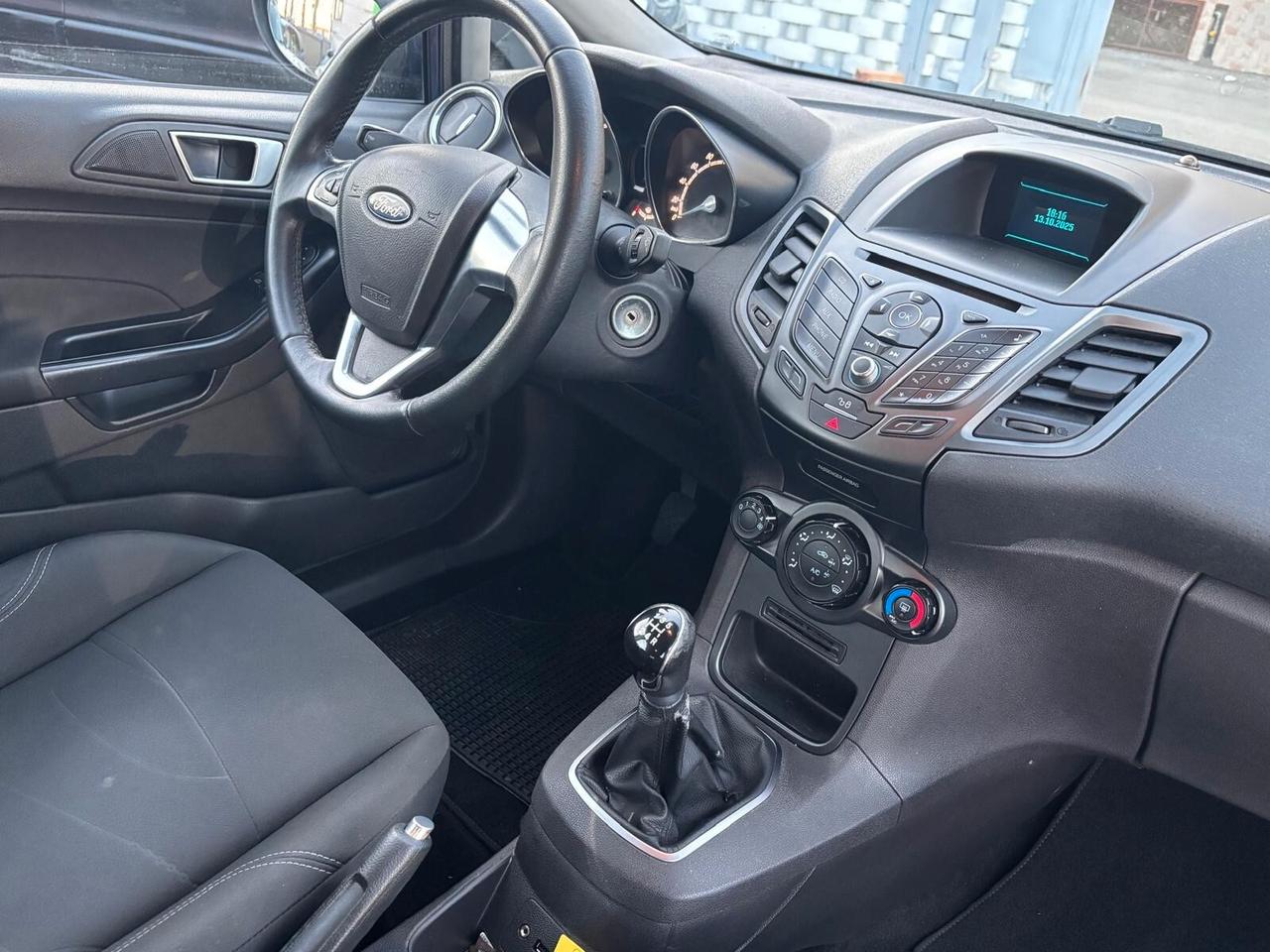 Ford Fiesta 1.5 TDCi 75CV 5 porte