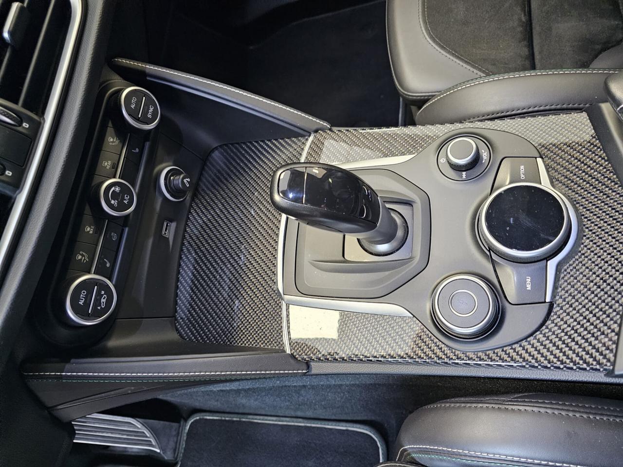 Alfa Romeo Stelvio 2.9 Bi-Turbo V6 510 CV AT8 Quadrifoglio