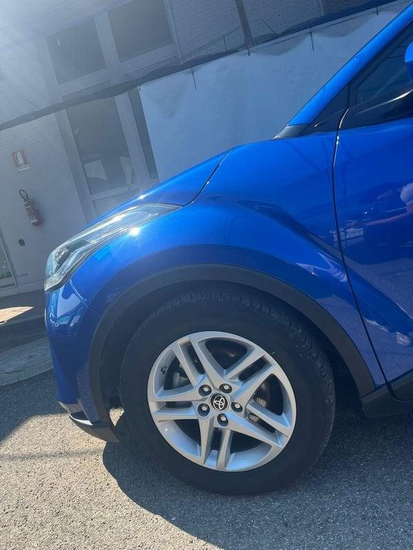Toyota C-HR C-HR 1.8 Hybrid E-CVT Business