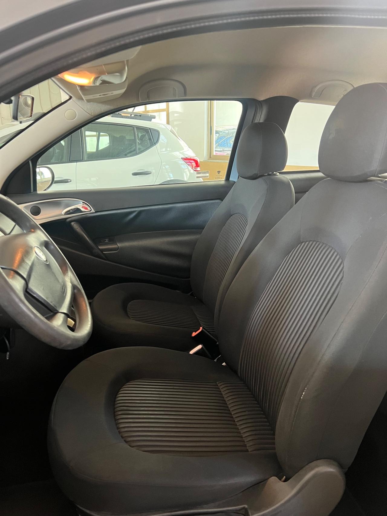 Lancia Ypsilon 1.2 Versus