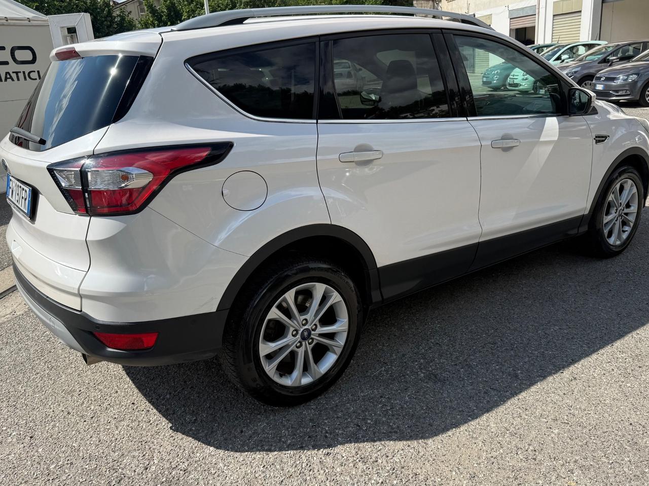 Ford Kuga 1.5 TDCI 120 CV Automatica Edition