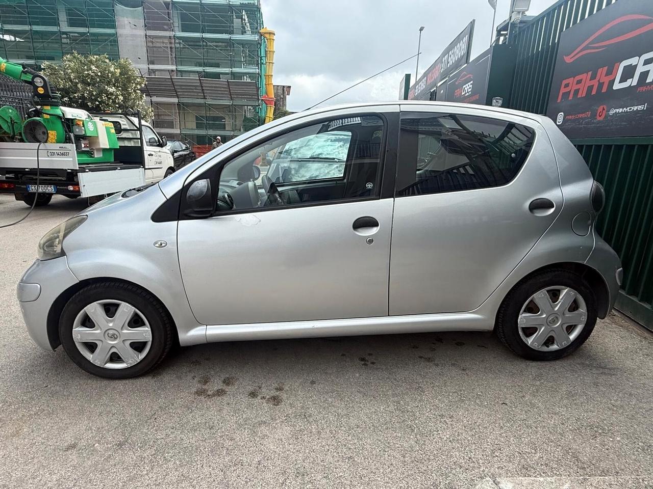 Toyota Aygo 1.0 12V VVT-i 5 porte Sol GPL
