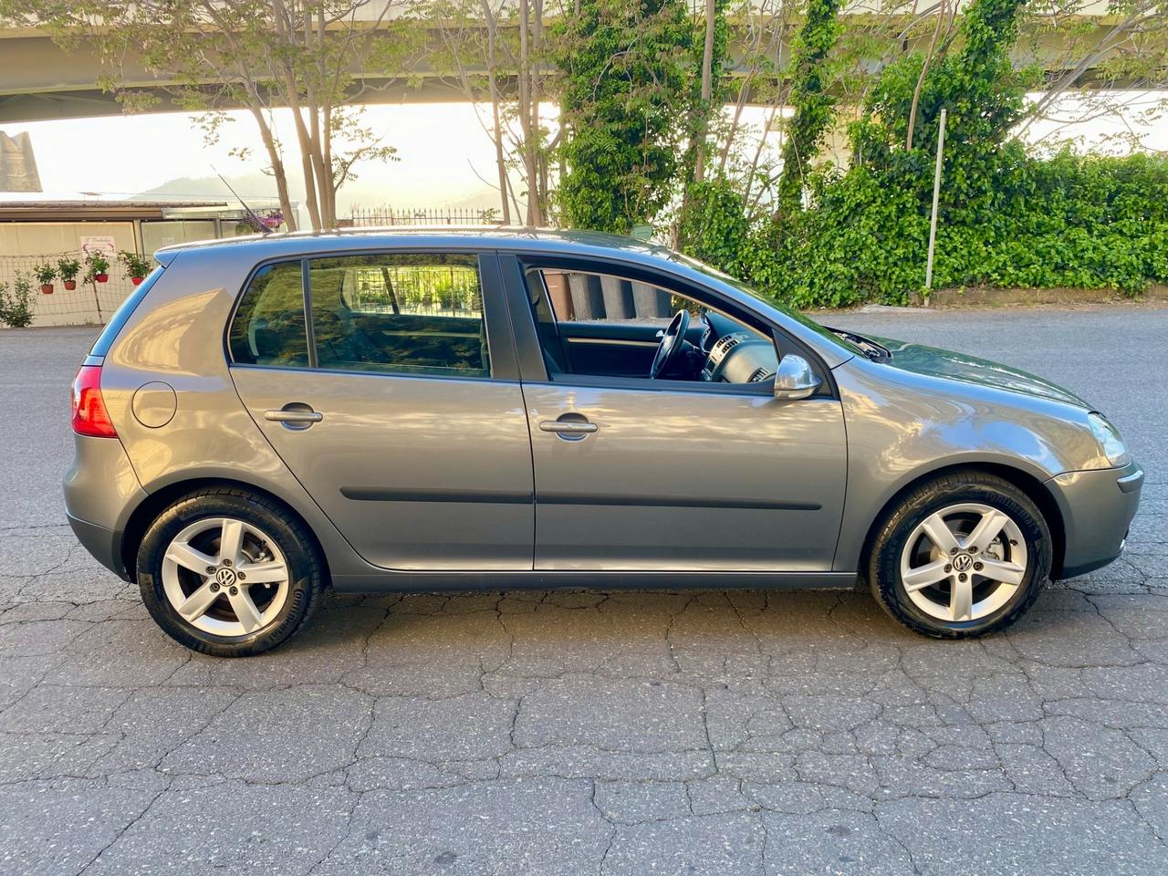 Volkswagen Golf 1.9 TDI 105cv 6 marce 5p. United