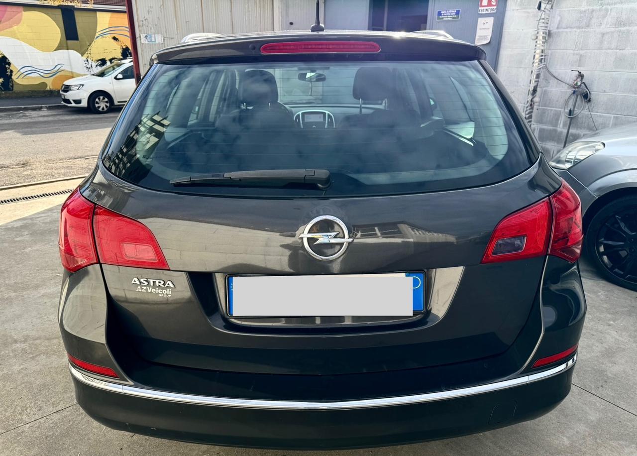 Opel Astra 1.4 Turbo 140CV Sports Tourer GPL Tech Cosmo