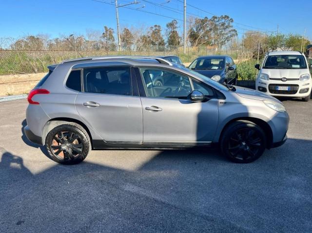 Peugeot 2008 1.6 bluehdi Black Matt 100cv
