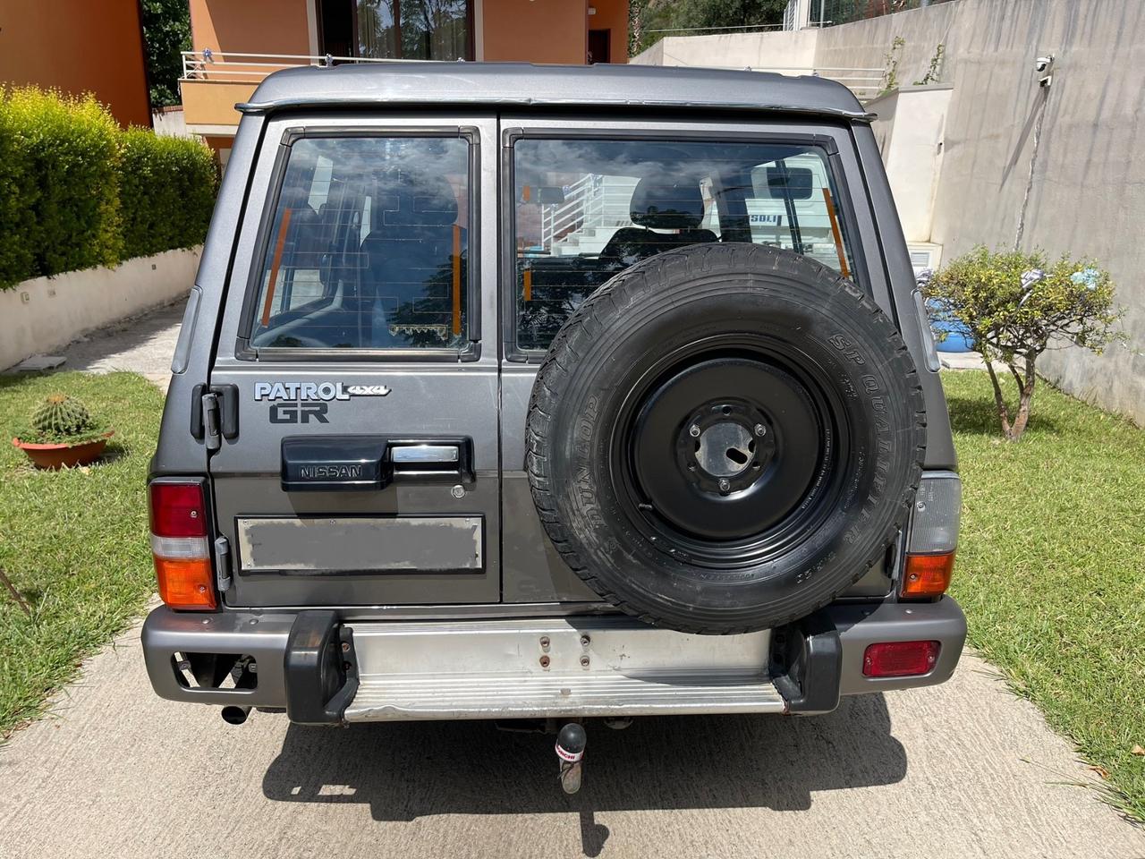 Nissan Patrol GR Y 60 GANCIO TRAINO AUTOCARRO
