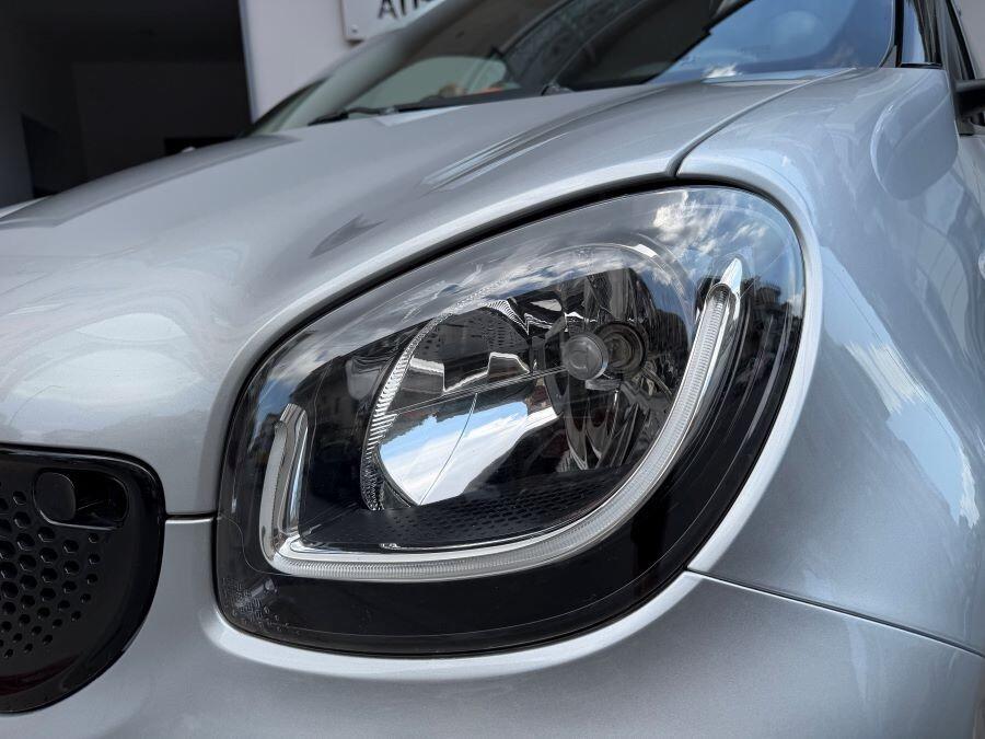 smart forfour 1.0 autom passion certificata nuova