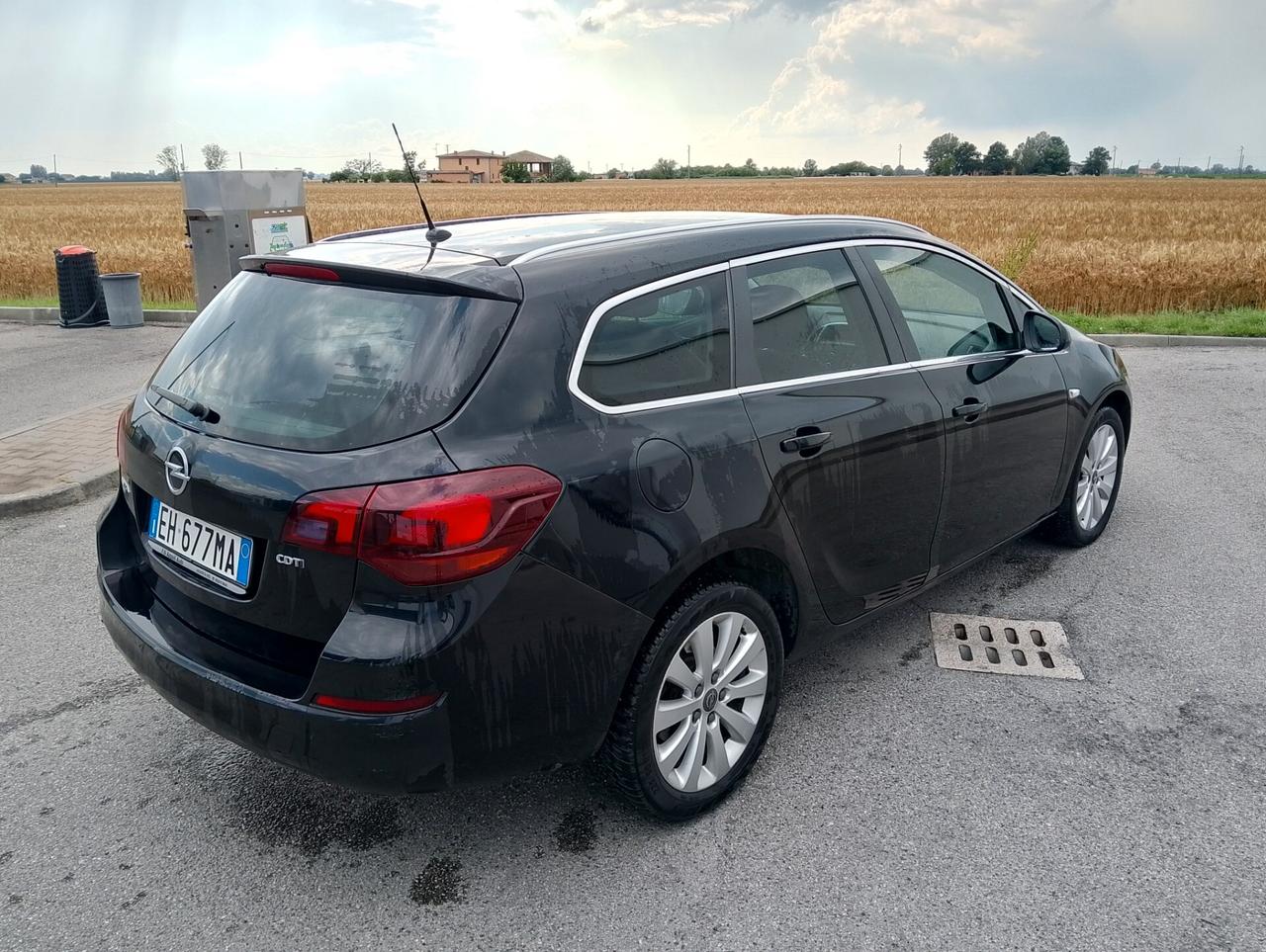 Opel Astra 1.7 CDTI tutta tagliandata Opel perfetta pari al nuovo unica proprietaria