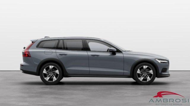 VOLVO V60 Cross Country Mild Hybrid B4 AWD automatico Core