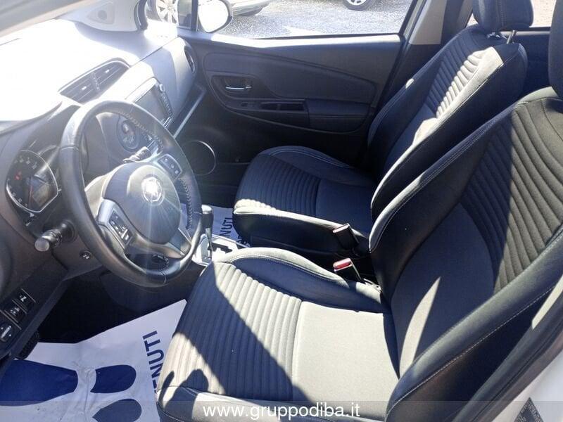 Toyota Yaris III 2015 Benzina 5p 1.3 Lounge multidrive S