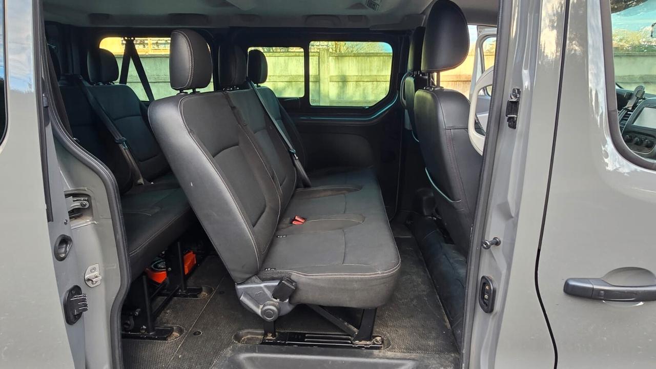Renault Trafic 1.6 dCi 120CV Intens Passenger