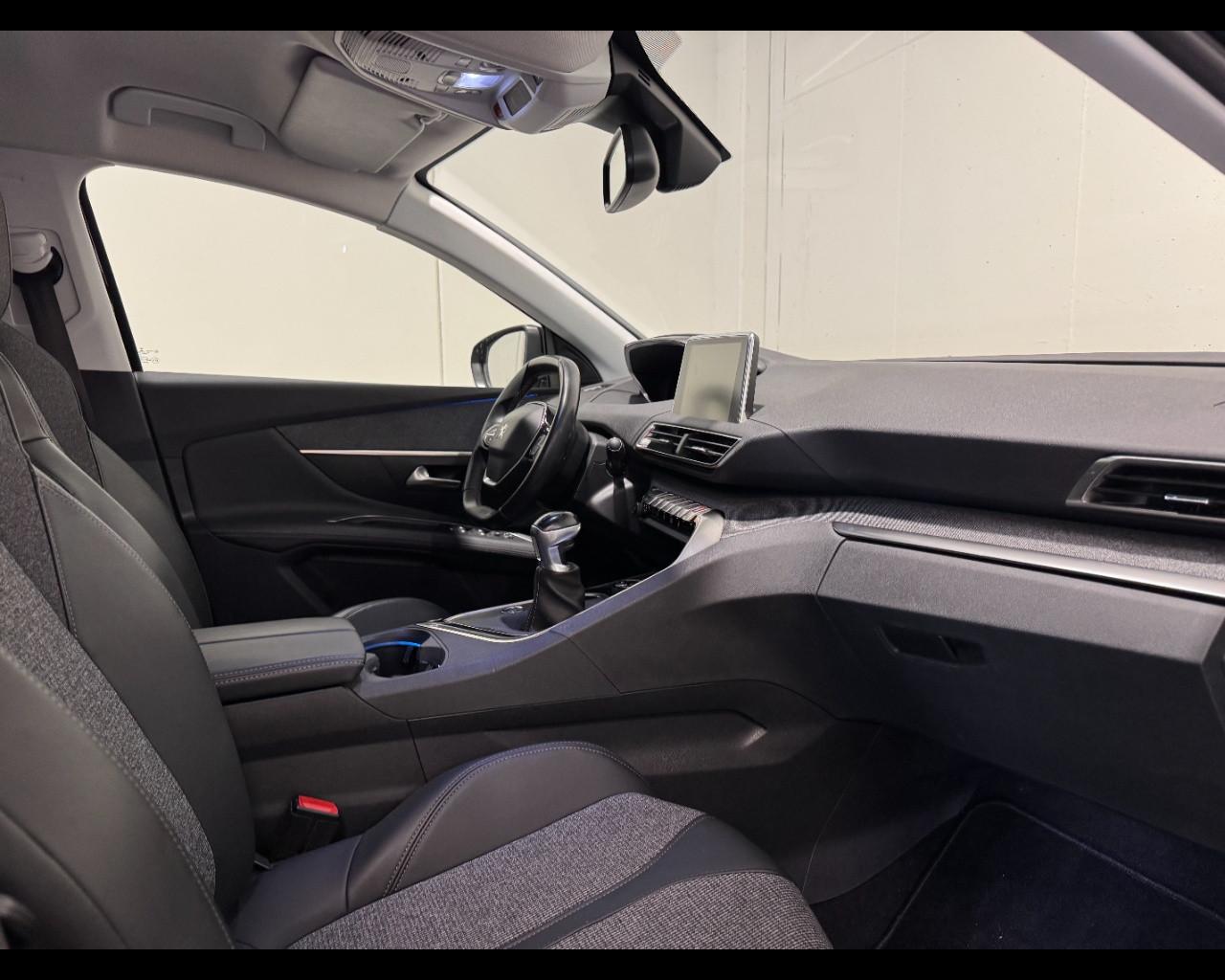 PEUGEOT 3008 1.2 PURETECH ALLURE S&S 130CV