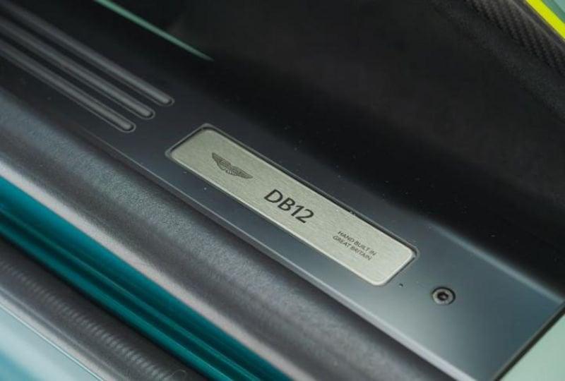 Aston Martin DB12 Aston Martin DB12 *IVA ESPOSTA*
