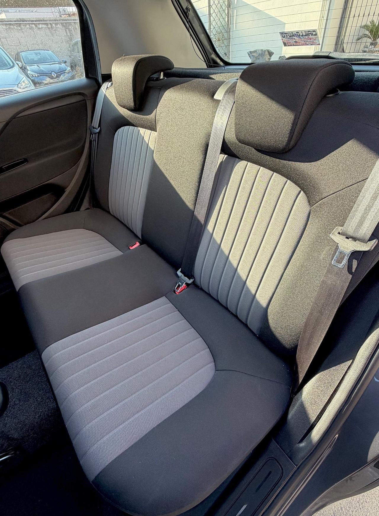 Fiat Punto 1.4 Natural Power 77 Cv