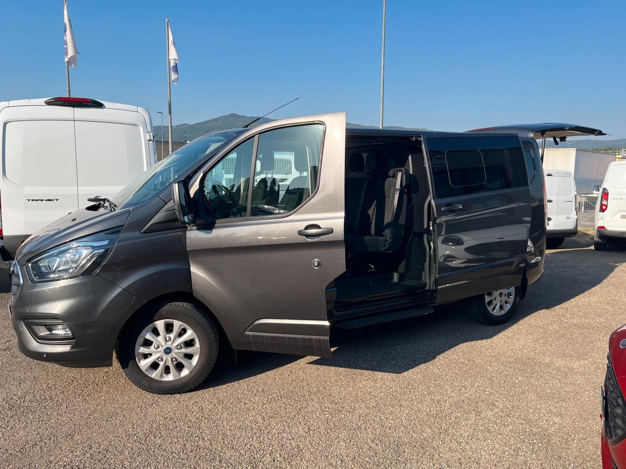 Ford Transit Custom 320 2.0 EcoBlue 170 aut. PL-DC Furg. Titanium