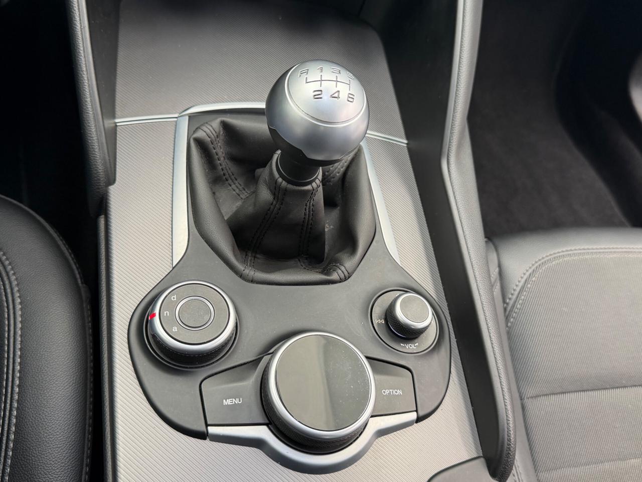 Alfa Romeo Giulia 2.2 Turbodiesel 150 CV